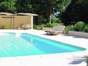 Beautiful appartment with pool in Provence